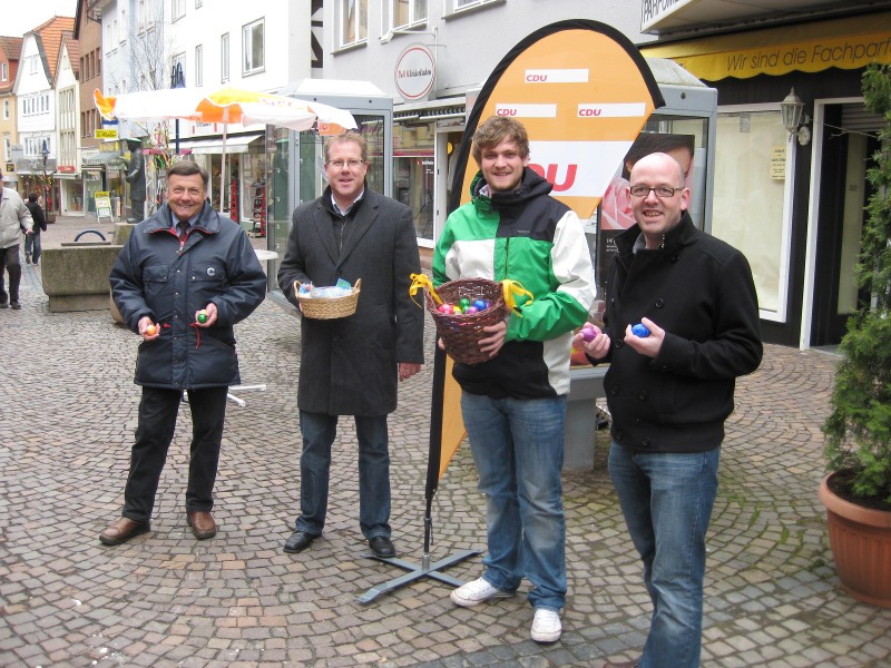 Die Mitglieder der Frankenberger CDU am Ostersamstag in der Fußgängerzone