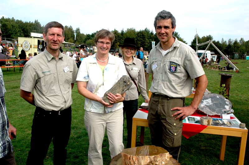 Forstoberamtsrat Frank Röbert, Claudia Ravensburg, Bärbel Stübner,  Forstamtsleiter Andreas Schmitt