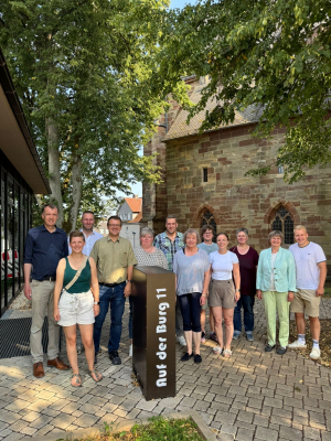 CDU Frankenberg besucht mit Claudia Ravensburg die Evangelische Kirche